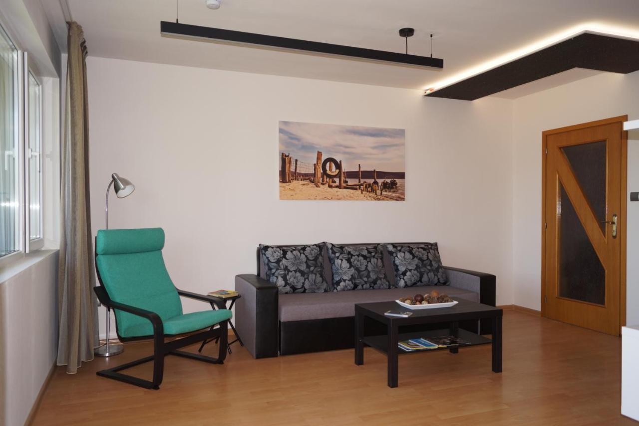Spacious 2Bdr - Free Parking - Walk Everywhere - 300 Mbps Wifi Varna Eksteriør billede